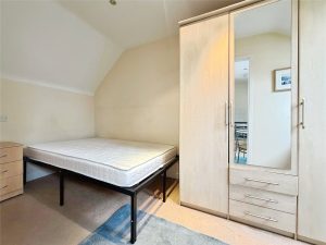 Bank Chambers, 8a High Street, Reading, Berkshire, RG1 2EA