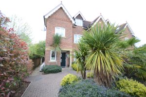 Oakcot Gardens, Shireshead Close, Reading, Berkshire, RG30 2GP