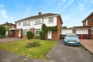 Uffington Close, Tilehurst, Reading, RG31 5LY