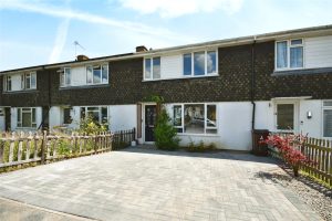 Grays Crescent, Woodley, Reading, RG5 3EN