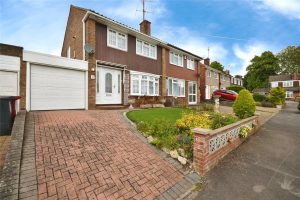 Tintern Crescent, Reading, RG1 6HA