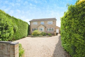 Chestnut Grove, Purley On Thames, RG8 8BU
