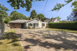 Island Farm Road, Ufton Nervet, Reading, RG7 4ER