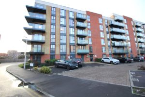 Oscar Wilde Road, Reading, RG1 3FG