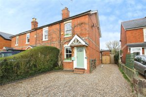 Hyde End Lane, Ryeish Green, Reading, RG7 1EY