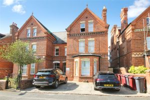 Castle Crescent, Reading, RG1 6AG