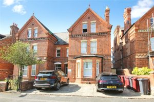 Castle Crescent, Reading, RG1 6AG